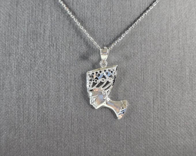 Womens Sterling Silver Queen Nefertiti Pendant Necklace 3.0g E4001
