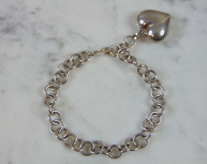 Womens Vintage Estate Sterling Silver Heart Charm Bracelet 21.9g E5123