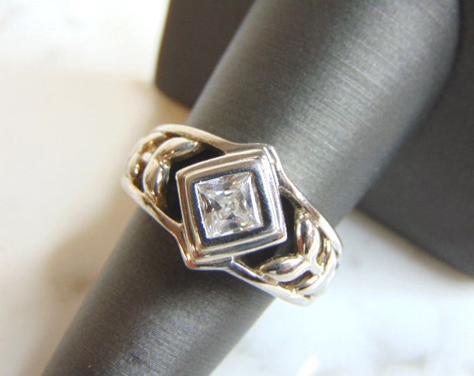 Womens Vintage Estate Sterling Silver CZ Ring 7.5g E5184