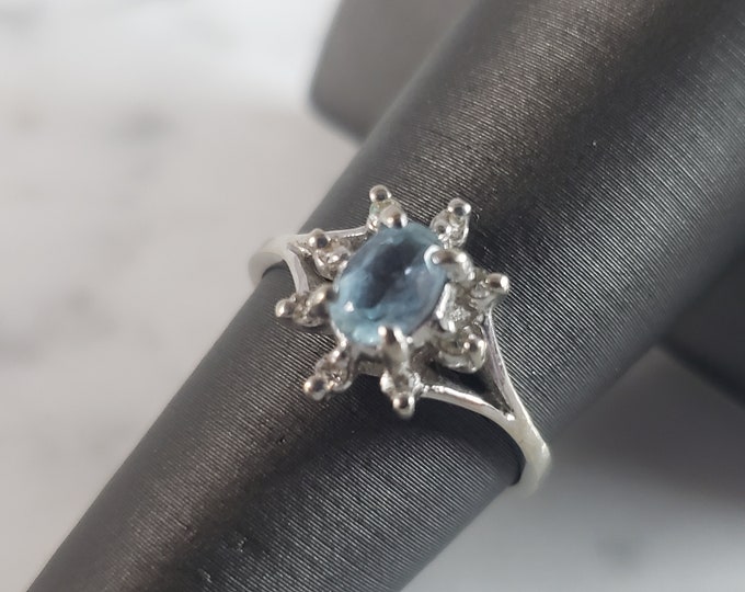 Womens Vintage Estate 14K White Gold Topaz Diamond Ring 2.4g E2729