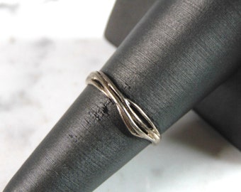 Womens Vintage Estate Sterling Silver Modernist Ring 1.3g E3671