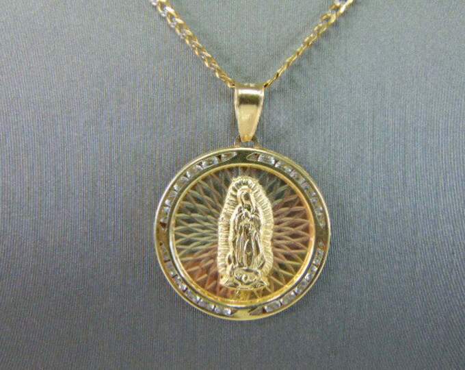 Vintage Estate 14K Mixed Gold Necklace W/ Religious Pendant 7.3g #E4246