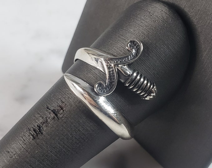 Mens Sterling Silver Arthurs Sword Ring 4.6g E6411