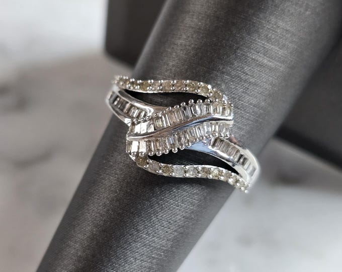 Womens Vintage Estate Sterling Silver Modernist Diamond Ring 2.6g #E6405