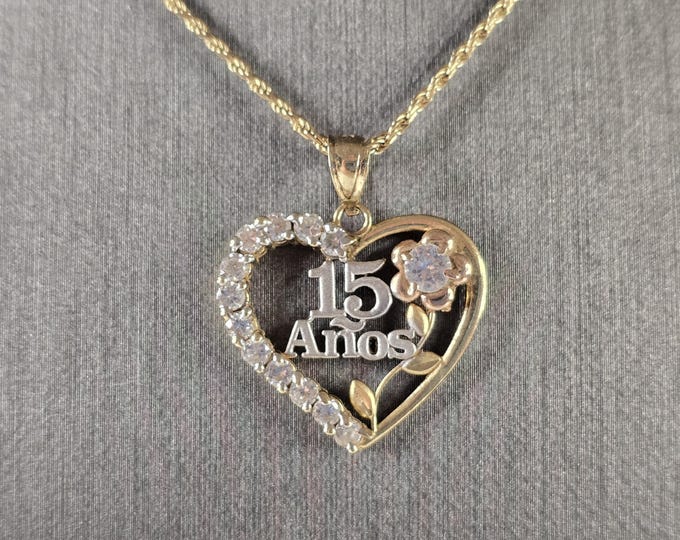 Womens Vintage Estate 14k Gold La Quinceanera Necklace Pendant 6.3g E4700
