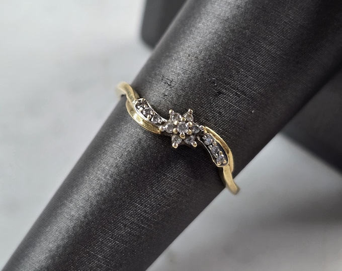 Womens Vintage Estate 18K Yellow Gold Diamond Ring 1.8g #E6836