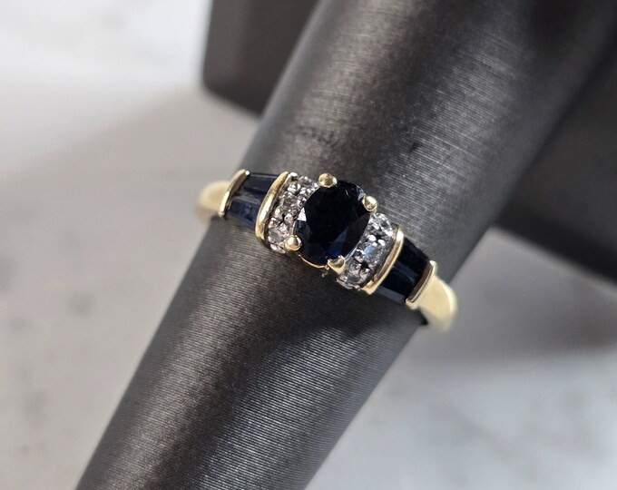 Womens Vintage Estate 14K Gold Sapphire Diamond Ring 3.3g E6047