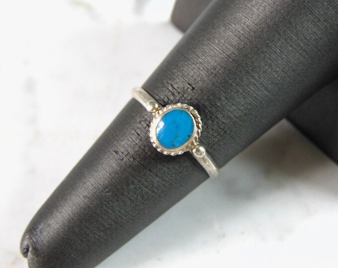 Womens Vintage Estate Sterling Silver Turquoise Ring 1.1g E1004
