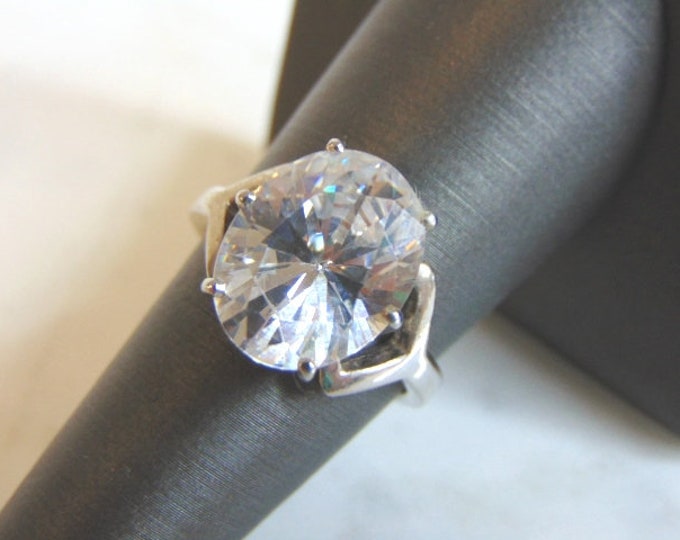 Womens Vintage Estate Sterling Silver CZ Ring 7.2g E5742