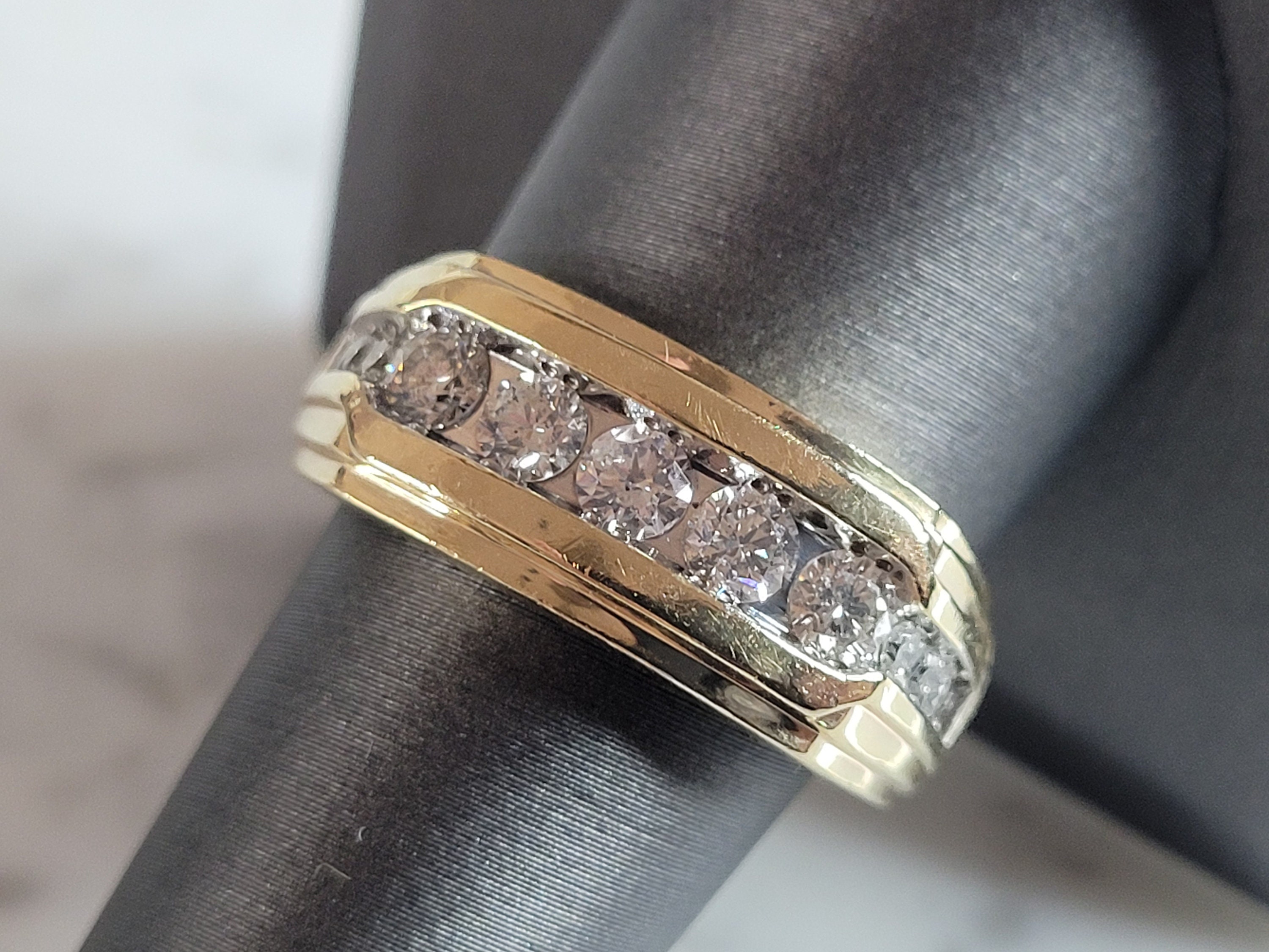 Vintage 18k Emerald Diamond Ring