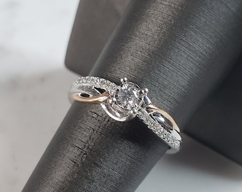 Womens Vintage Estate 10K White & Rose Gold Diamond Ring, 2.6g E1112