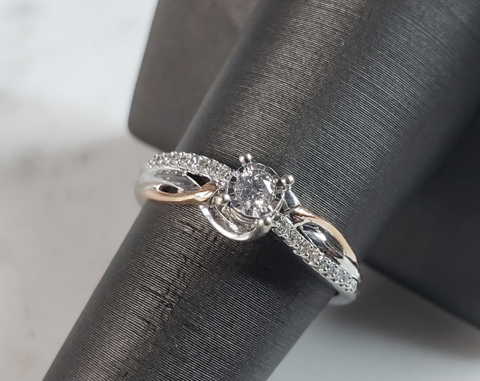 Womens Vintage Estate 10K White & Rose Gold Diamond Ring, 2.6g E1112