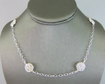 Womens Vintage Estate Sterling Silver French Fleur de lis Necklace 16.9g E5786