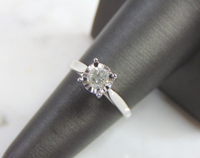Womens Vintage Estate 10K White Gold Diamond Ring 2.7g E1018