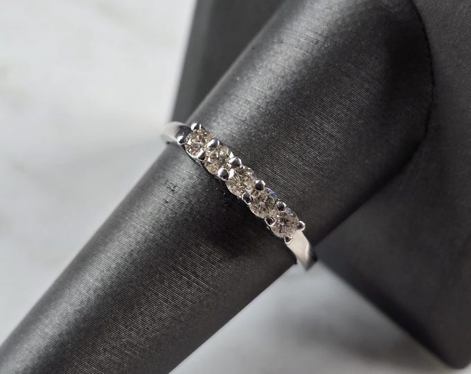 Womens Vintage Estate 10K White Gold Diamond Ring 2.5g E5859