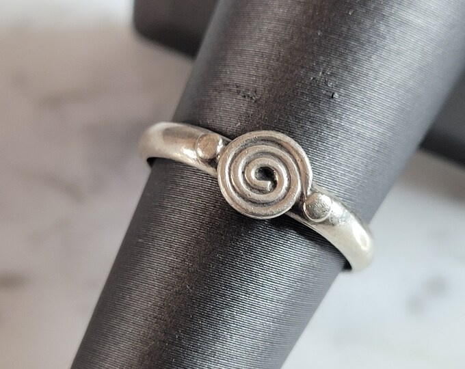 Womens Vintage Estate Sterling Silver Modernist Ring 2.1g E7069