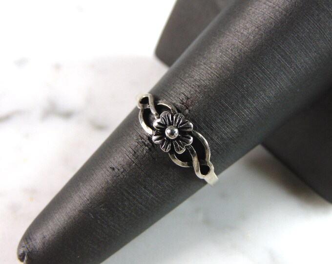 Womens Vintage Estate Sterling Silver Modernist Floral Ring 1.3g E6359