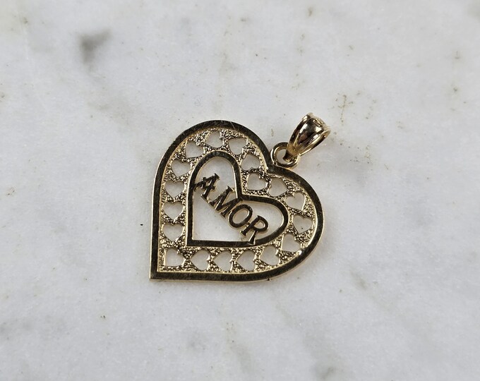 Womens Vintage Estate 14k Gold Love " Amor " Heart Pendant 1.0g E5136