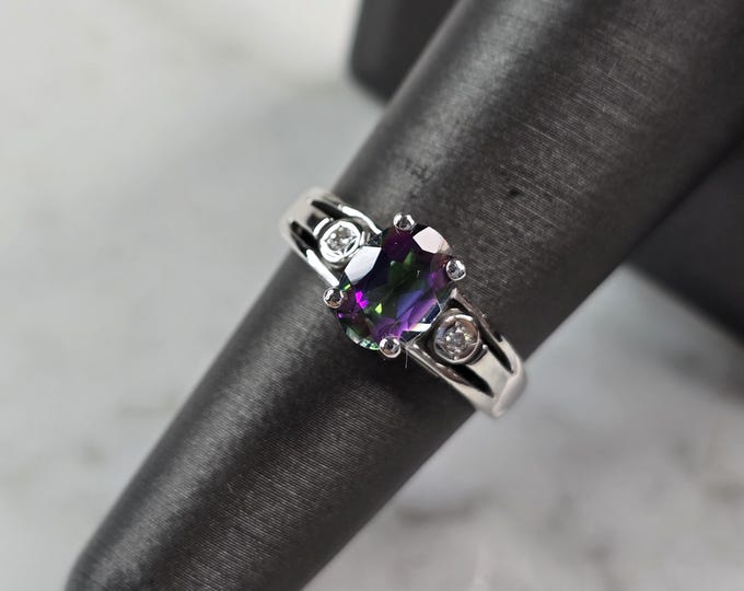 Womens Vintage Estate 10k White Gold Mystic Topaz & Diamond Ring 4.2g #E977