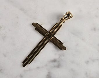 Vintage Estate 14K Gold Religious Cross Pendant, 2.7g E4388