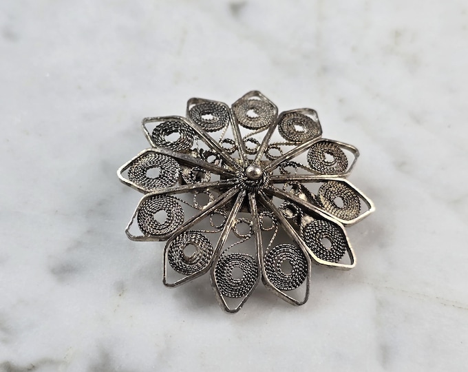 Womens Vintage Estate Sterling Silver Filigree Brooch 5.7g E1180