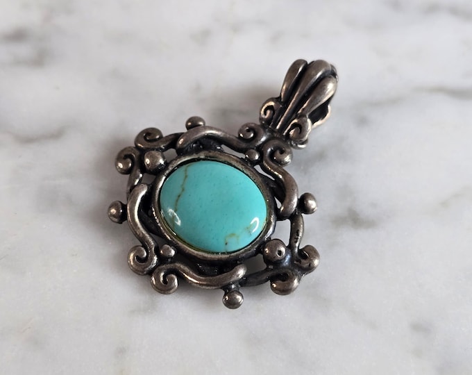 Womens Vintage Estate Sterling Silver Turquoise Pendant 5.9g E7517