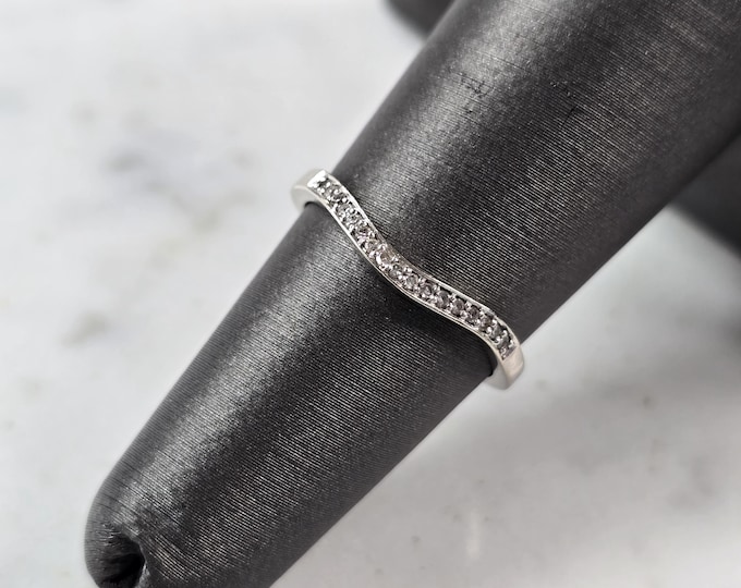 Womens Vintage Estate 10K White Gold Dazzling Rock Diamond Ring 1.1g E3365