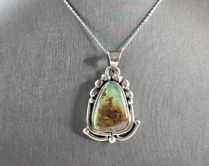 Womens Vintage Estate Sterling Silver Turquoise Pendant Necklace 22.2g E1137