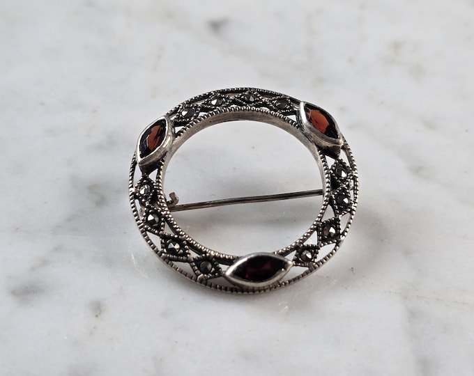 Womens Vintage Estate Sterling Silver Garnet Brooch 4.7g #E1178
