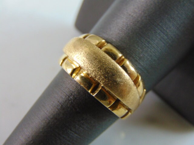 Manufacturer of Men's exclusive 916 plain casting gold ring- mpr26 |  Jewelxy - 136002
