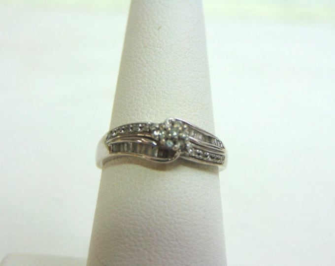 Womens Vintage Estate 14K White Gold Diamond Ring, 2.8g E3566