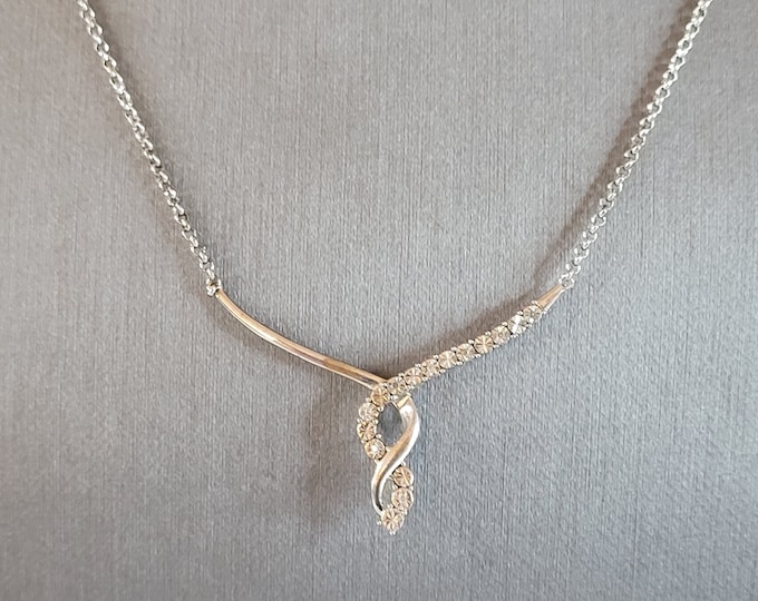 Womens Vintage Estate Sterling Silver Modernist Diamond Pendant Necklace 5.4g E1391
