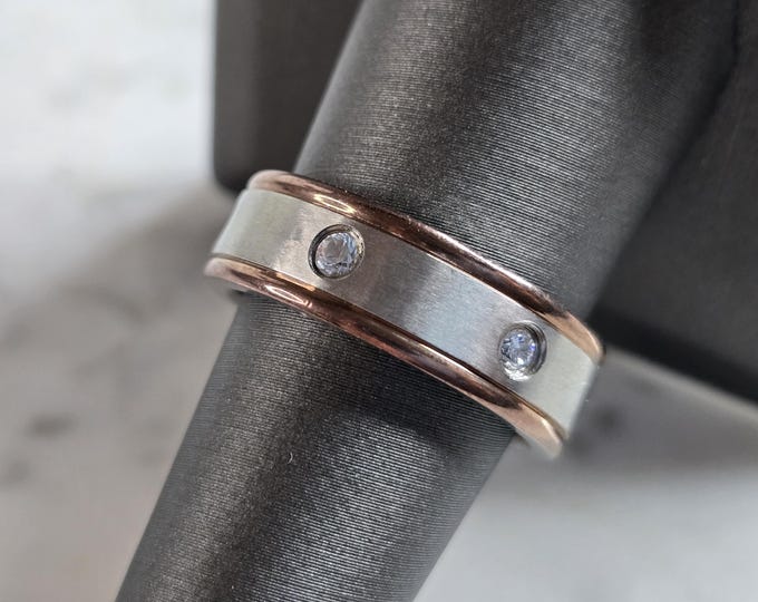 Mens Estate Stainless Steel Wedding Band Ring E7038