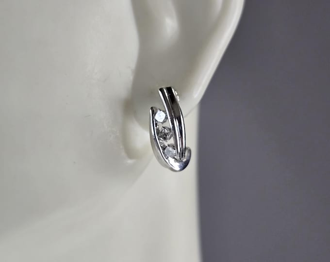 Womens Vintage Estate 10K White Gold Diamond Earrings, 2.1g E3513