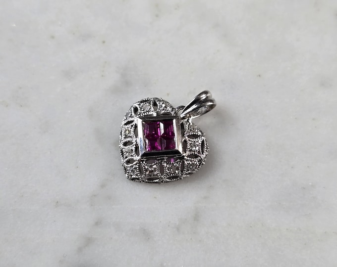 Womens Vintage Estate 14K White Gold Ruby Diamond Heart Pendant 1.8g E7881