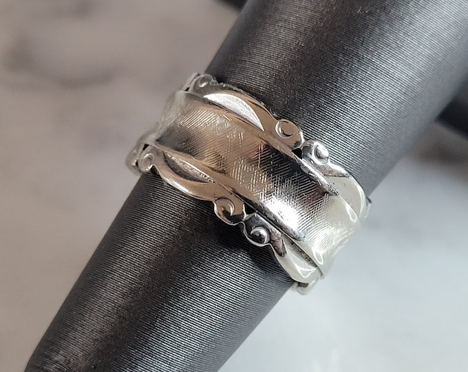 Womens Vintage Estate 14K White Gold Cigar Band Ring, 6.0g E3609