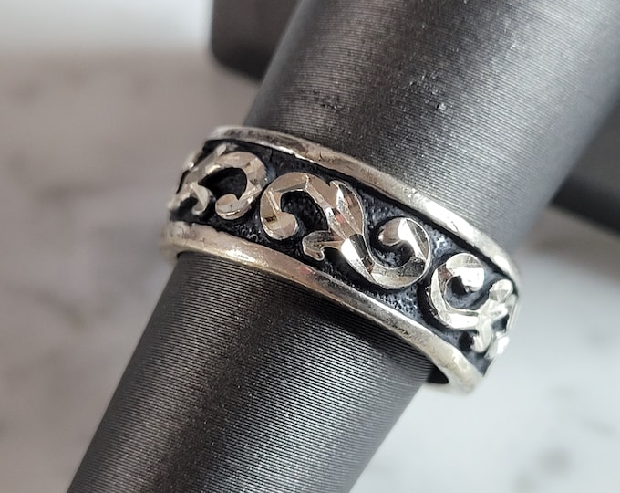 Womens Vintage Estate Sterling Silver Etched Wedding Band Ring 7.3g E7060