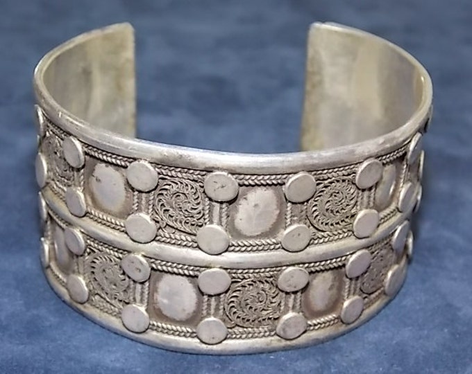 Antique Sterling Silver .925 Native American Cuff Bracelet  72.88g  #E587