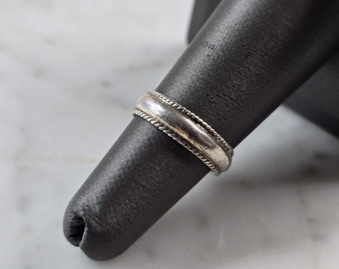 Womens Vintage Estate Sterling Silver Wedding Band Ring 2.8g E4009