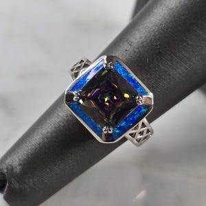 Anillo de plata de ley modernista para mujer con ópalo azul y topacio místico, 6,3 g, E879