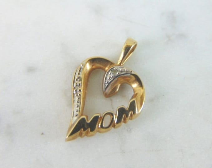 Womens Vintage Estate 10K Yellow Gold Mom Heart Pendant 1.4g E5416