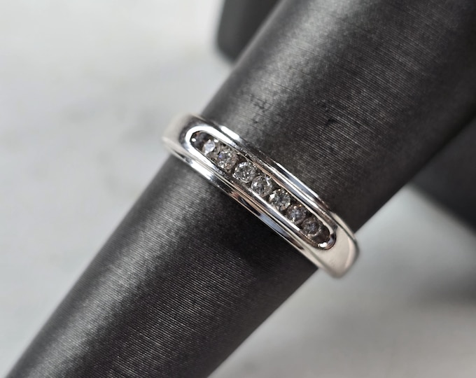 Womens Vintage Estate 10K White Gold Diamond Ring 2.3g E3367