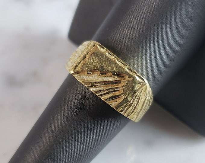 Mens Vintage Estate 14K Yellow Gold Modernist Ring 5.3g E6197