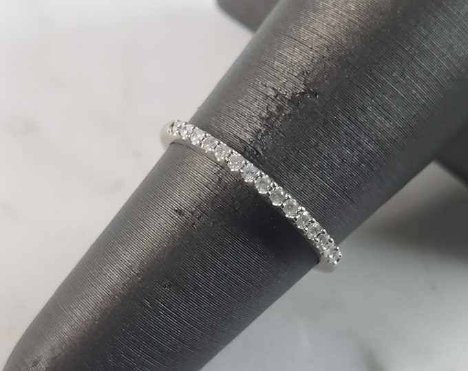 Womens Vintage Estate 10K White Gold Diamond Ring, 1.0g E5964