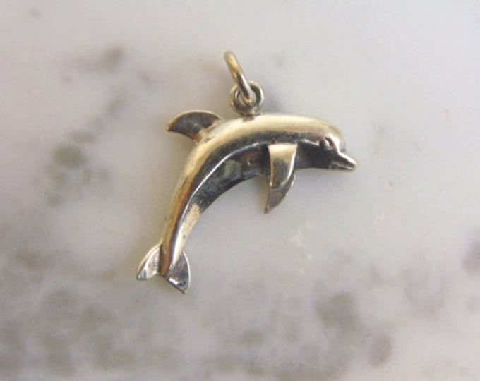 Womens Vintage Estate Sterling Silver Dolphin Pendant 2.7g E4460