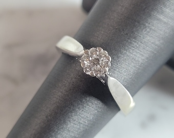 Womens Vintage Estate 10K White Gold Diamond Ring, 3.6g E6799