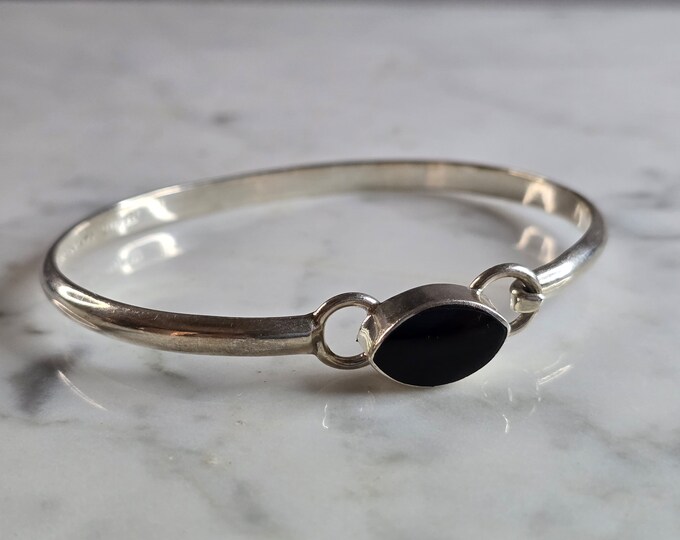 Womens Vintage Estate Sterling Silver Onyx Bangle Bracelet 15.7g E7952