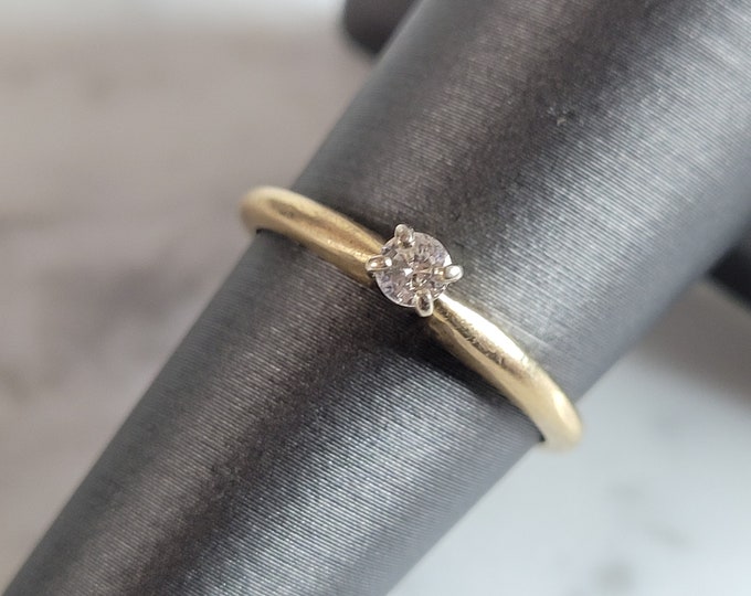 Womens Vintage Estate 14k Gold Diamond Engagement Ring 1.3g #E6976