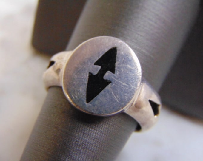 Vintage Estate Sterling Silver Up Down Arrow Ring, 4.8g  E2062