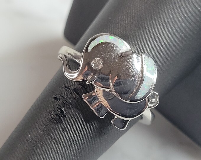 Womens Sterling Silver Modernist Opal Elephant Ring 6.7g E3920